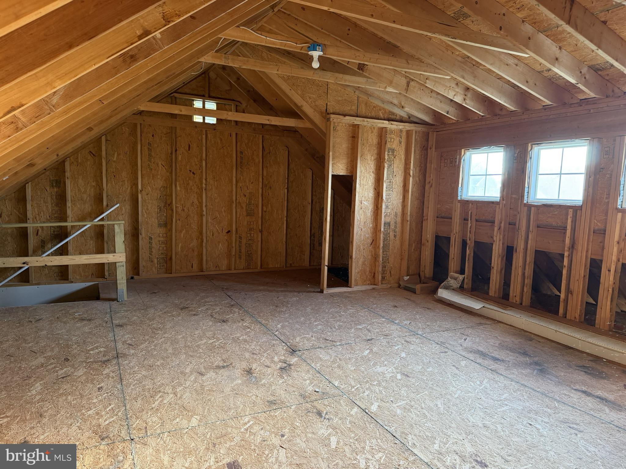 WOODLAND MANOR - Residential