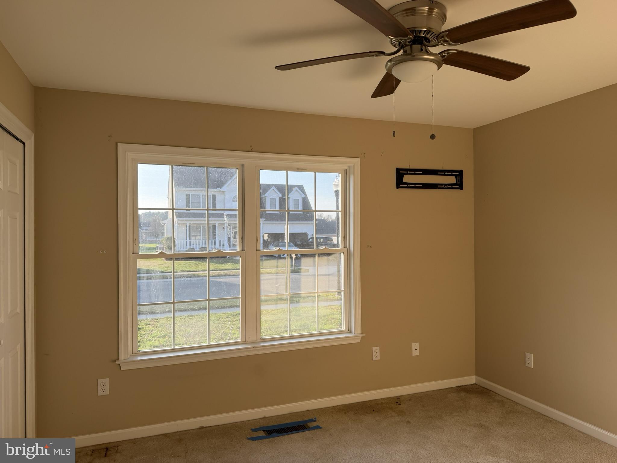 WOODLAND MANOR - Residential