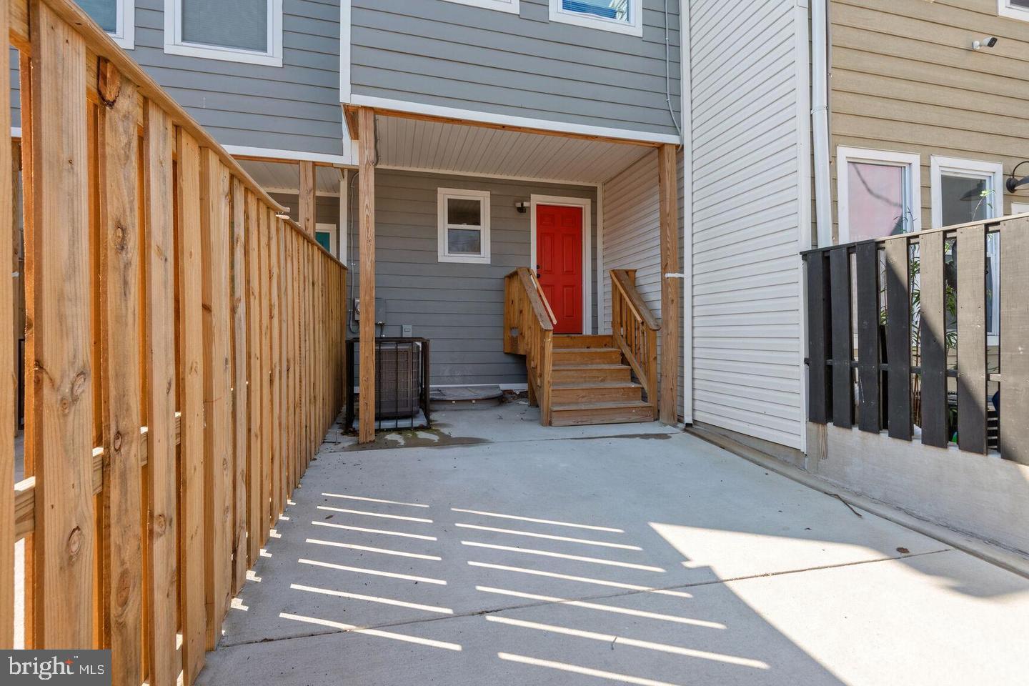 MILTON-MONTFORD - Residential