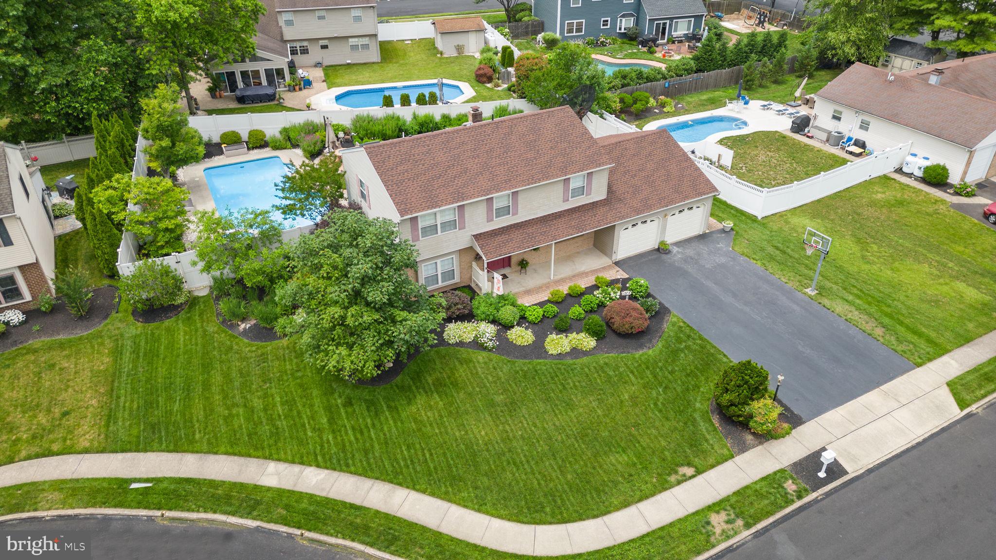 STONY HILL HOMES - Residential