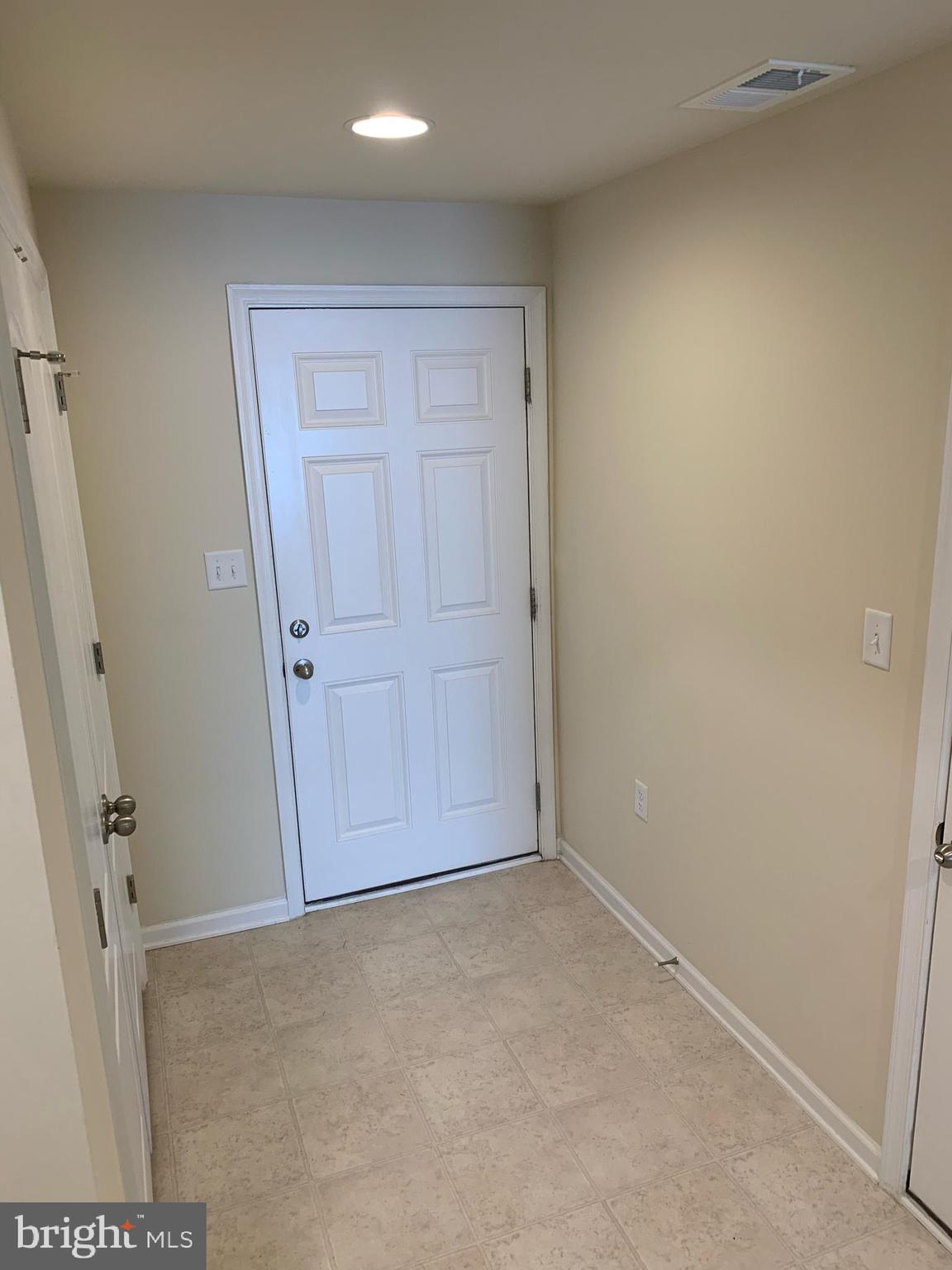 STONEBROOK VILLAGE - Residential Lease