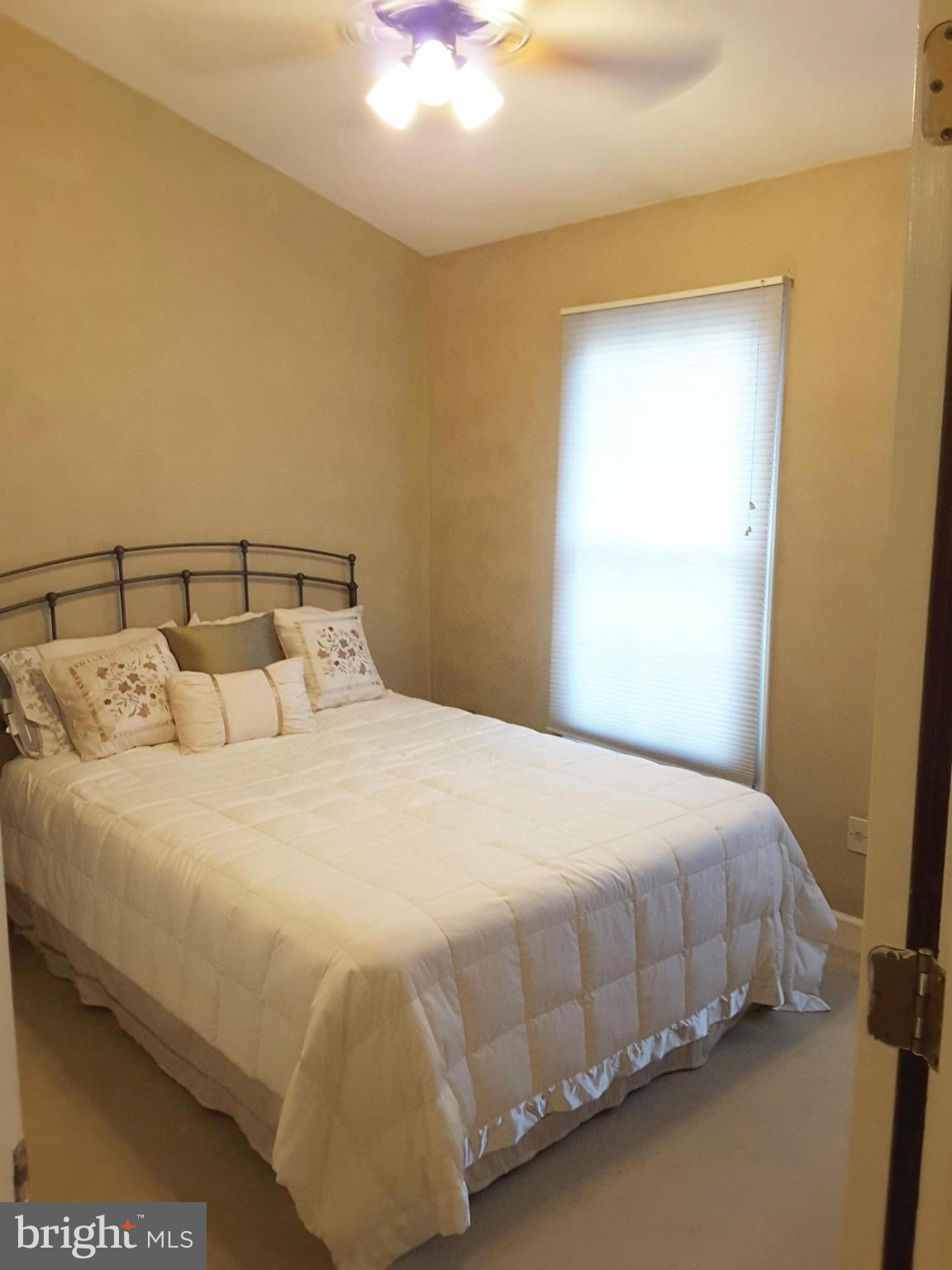 TEMPLE HILLS - Residential