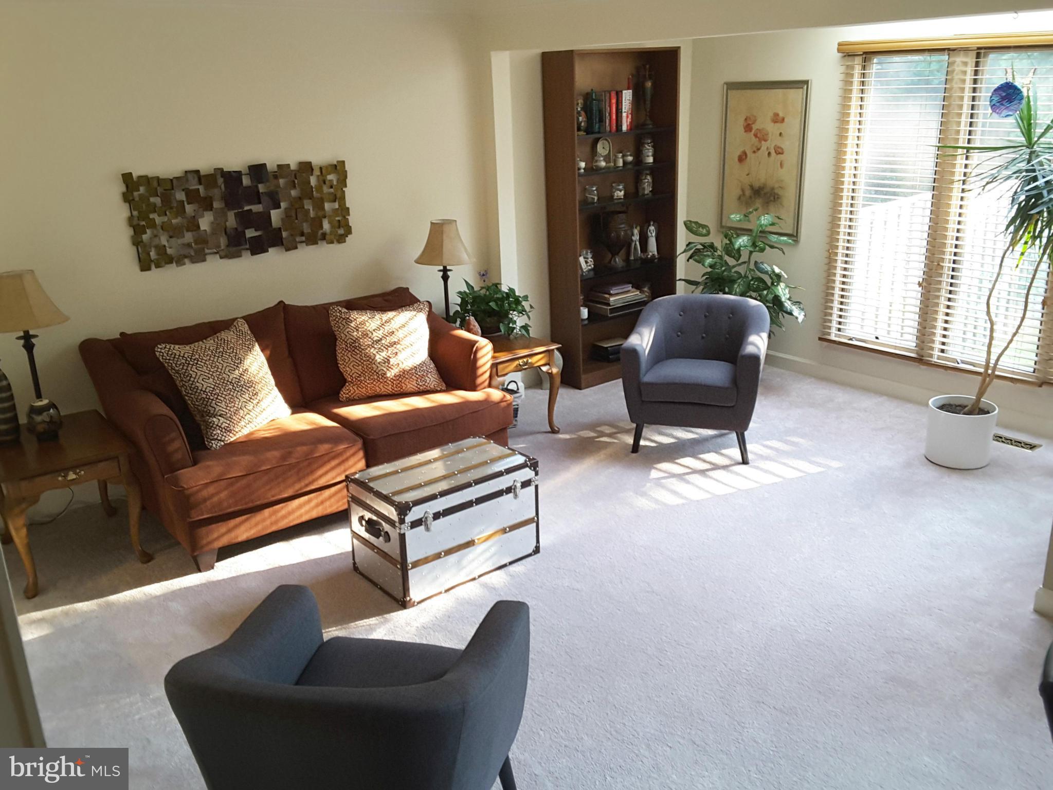 TEMPLE HILLS - Residential