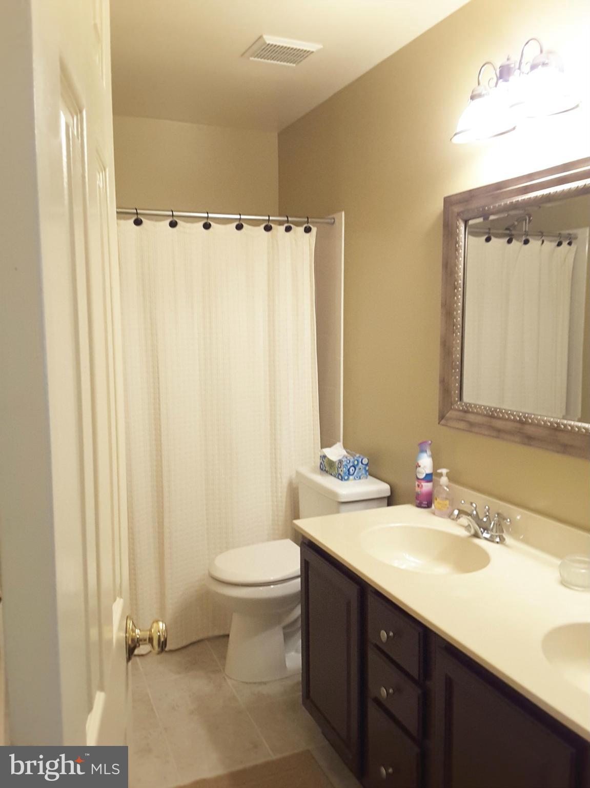 TEMPLE HILLS - Residential