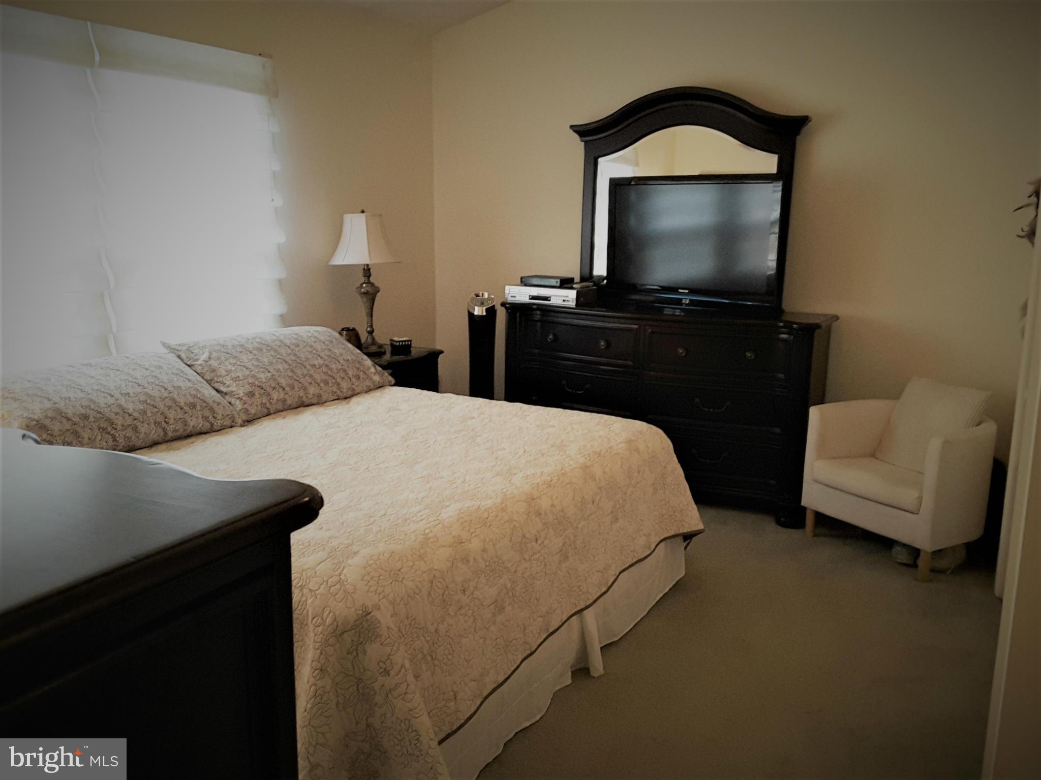 TEMPLE HILLS - Residential