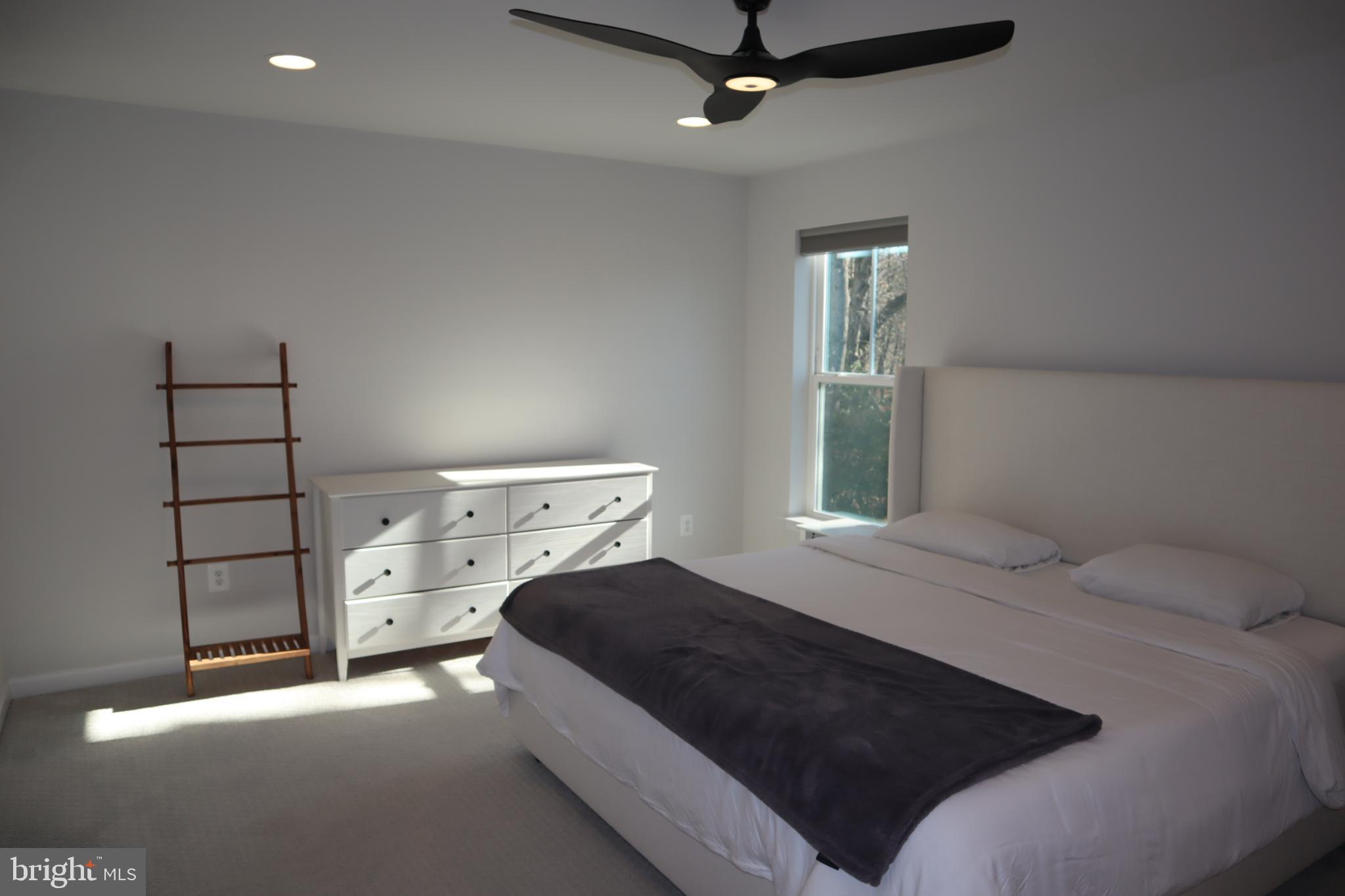 WATSONS GLEN - Residential Lease