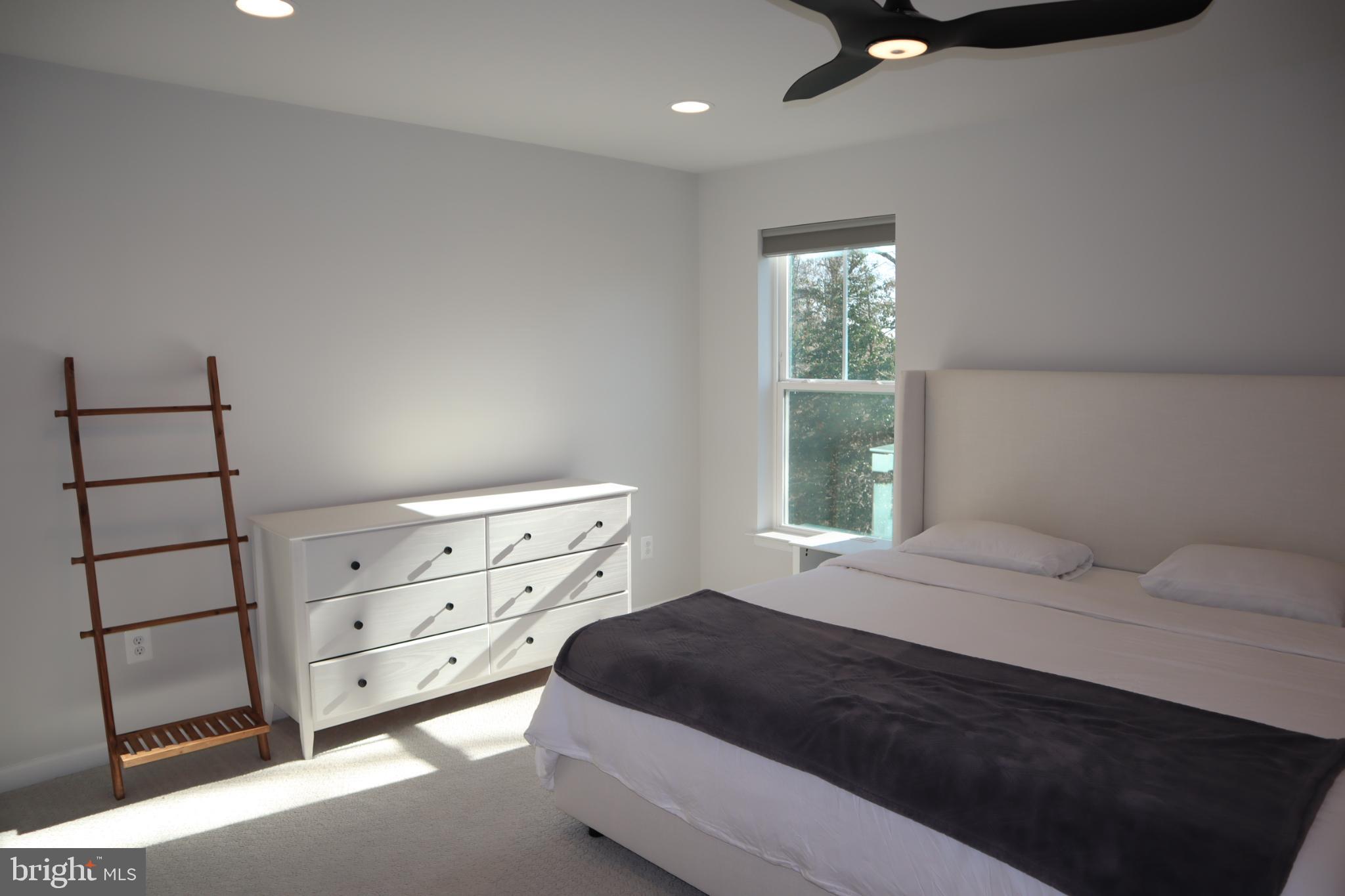 WATSONS GLEN - Residential Lease