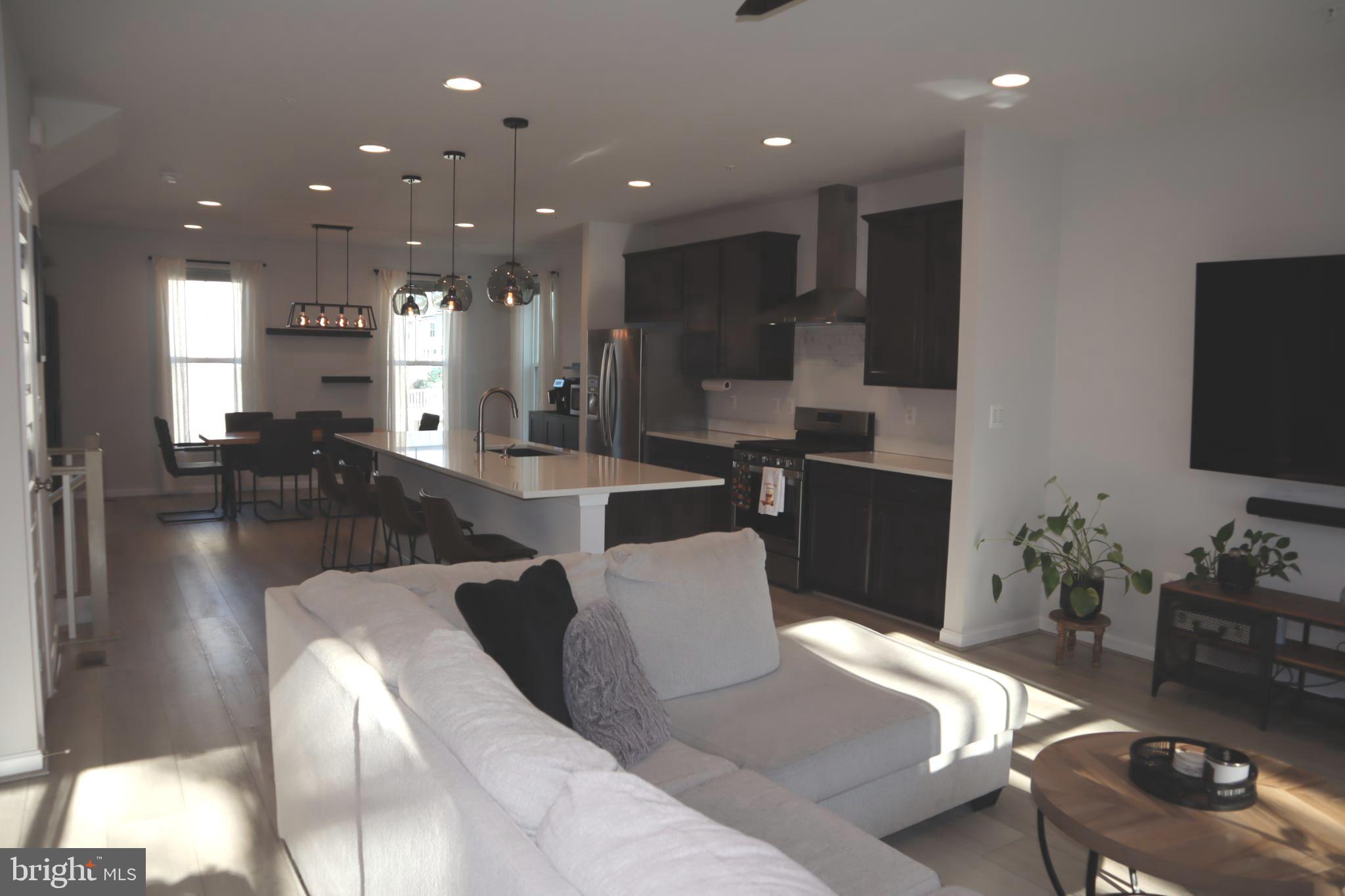 WATSONS GLEN - Residential Lease