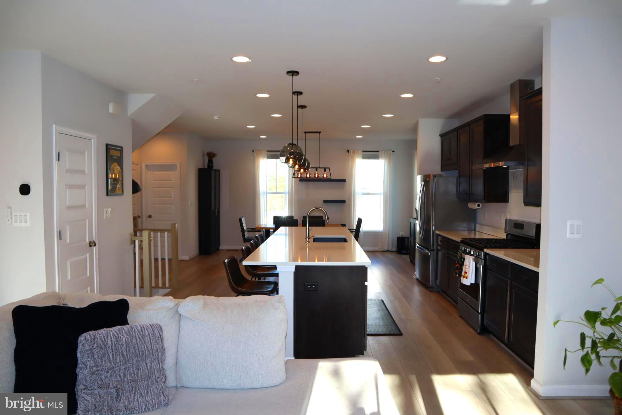 WATSONS GLEN - Residential Lease