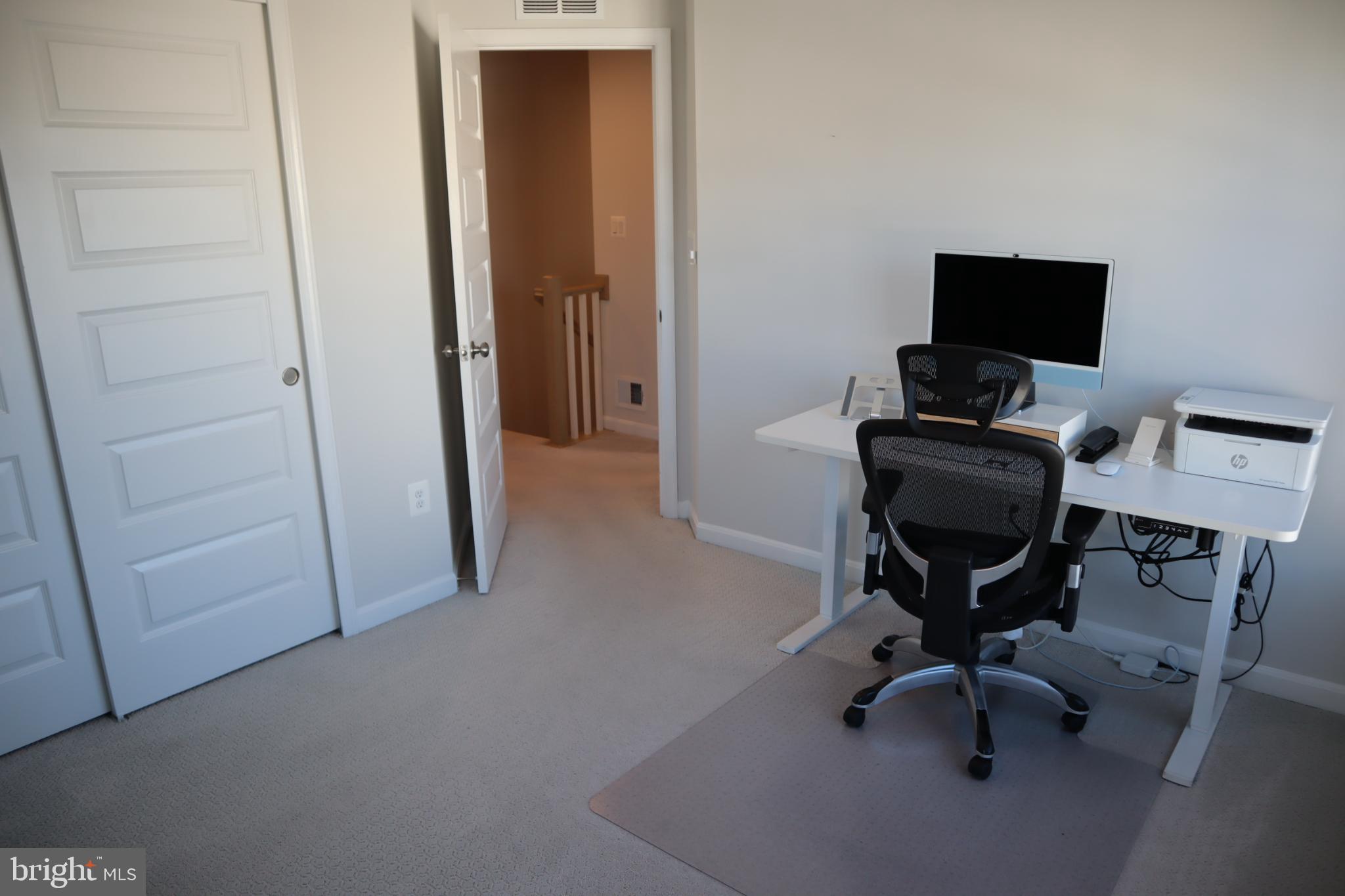 WATSONS GLEN - Residential Lease