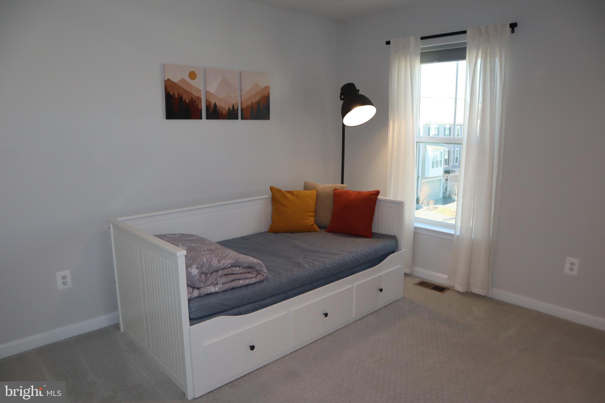 WATSONS GLEN - Residential Lease