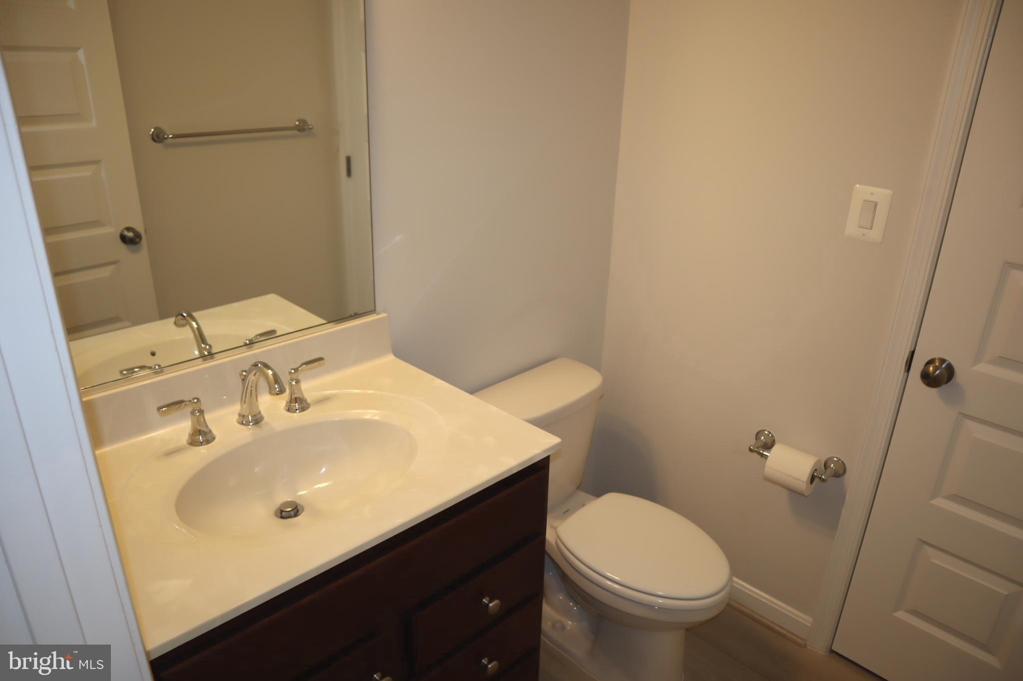 WATSONS GLEN - Residential Lease