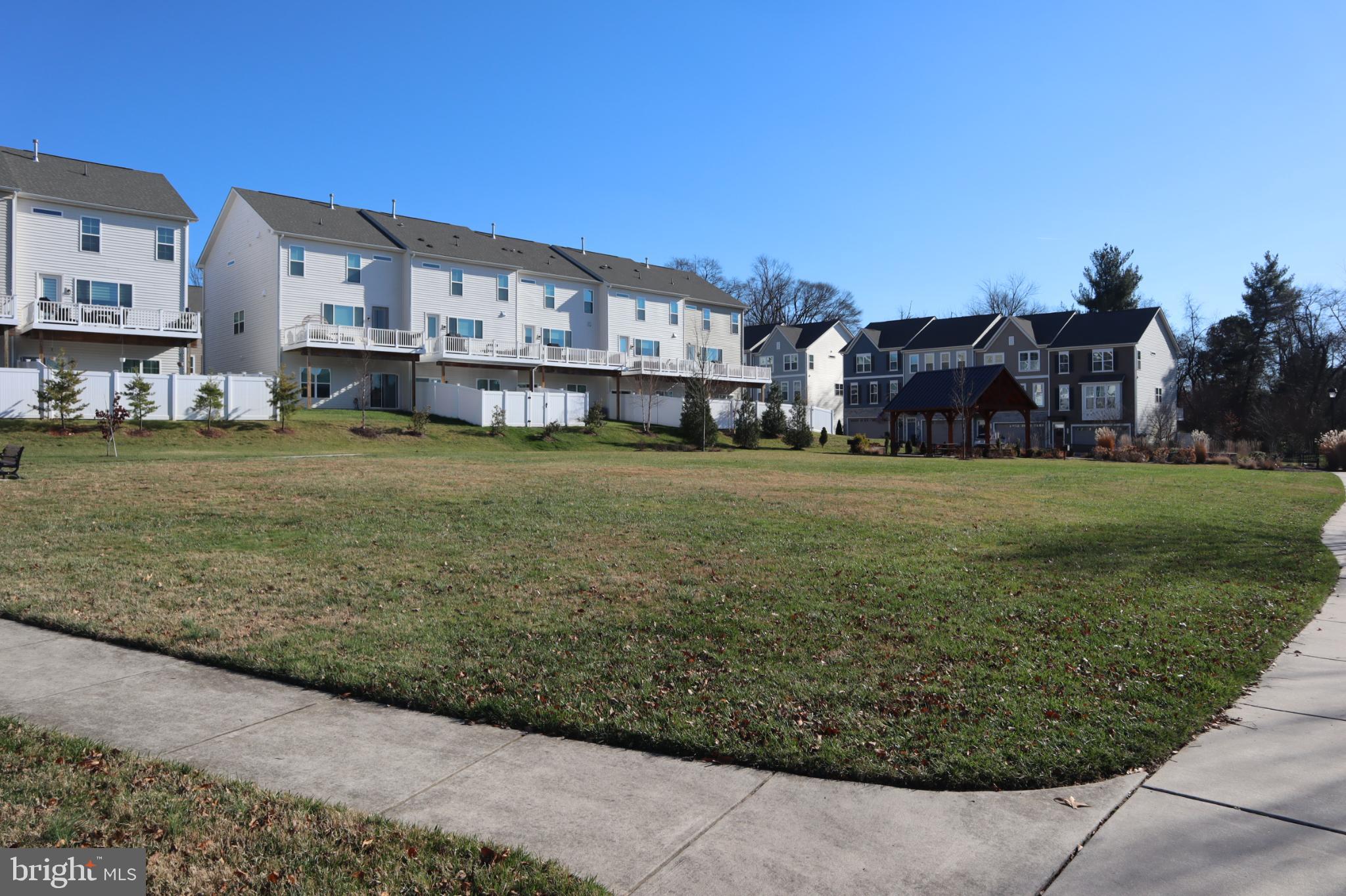 WATSONS GLEN - Residential Lease