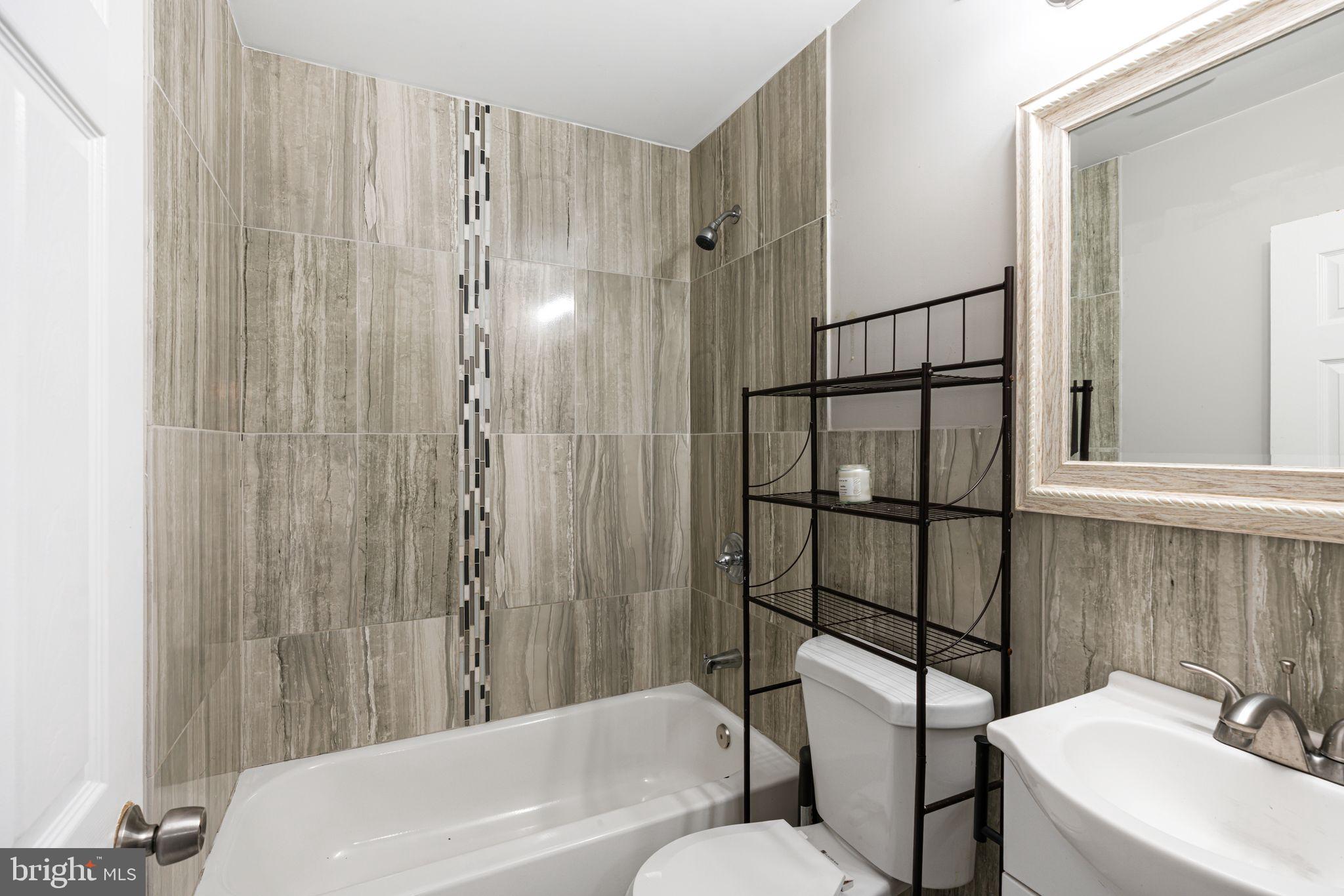 WEST OAK LANE - Residential