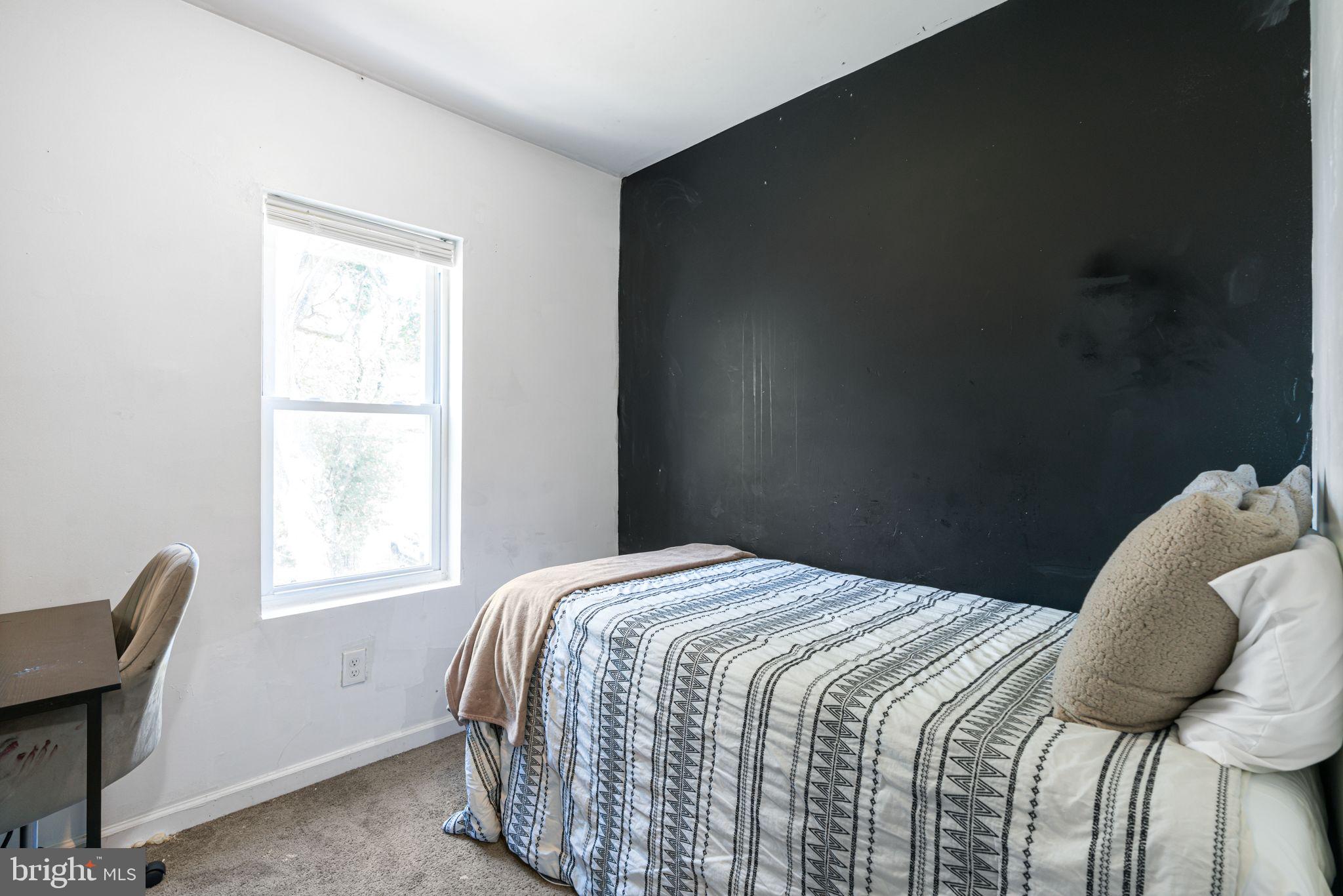 WEST OAK LANE - Residential