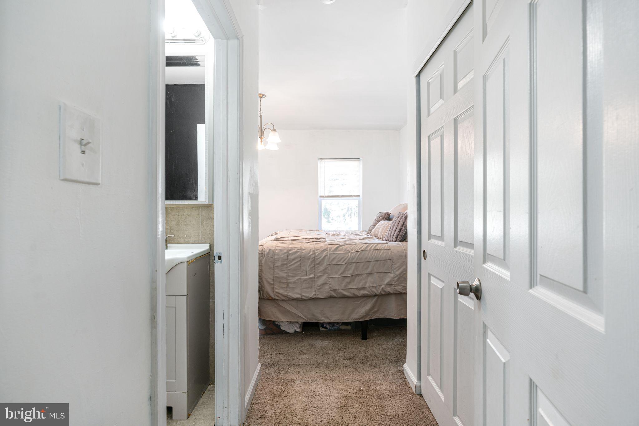 WEST OAK LANE - Residential