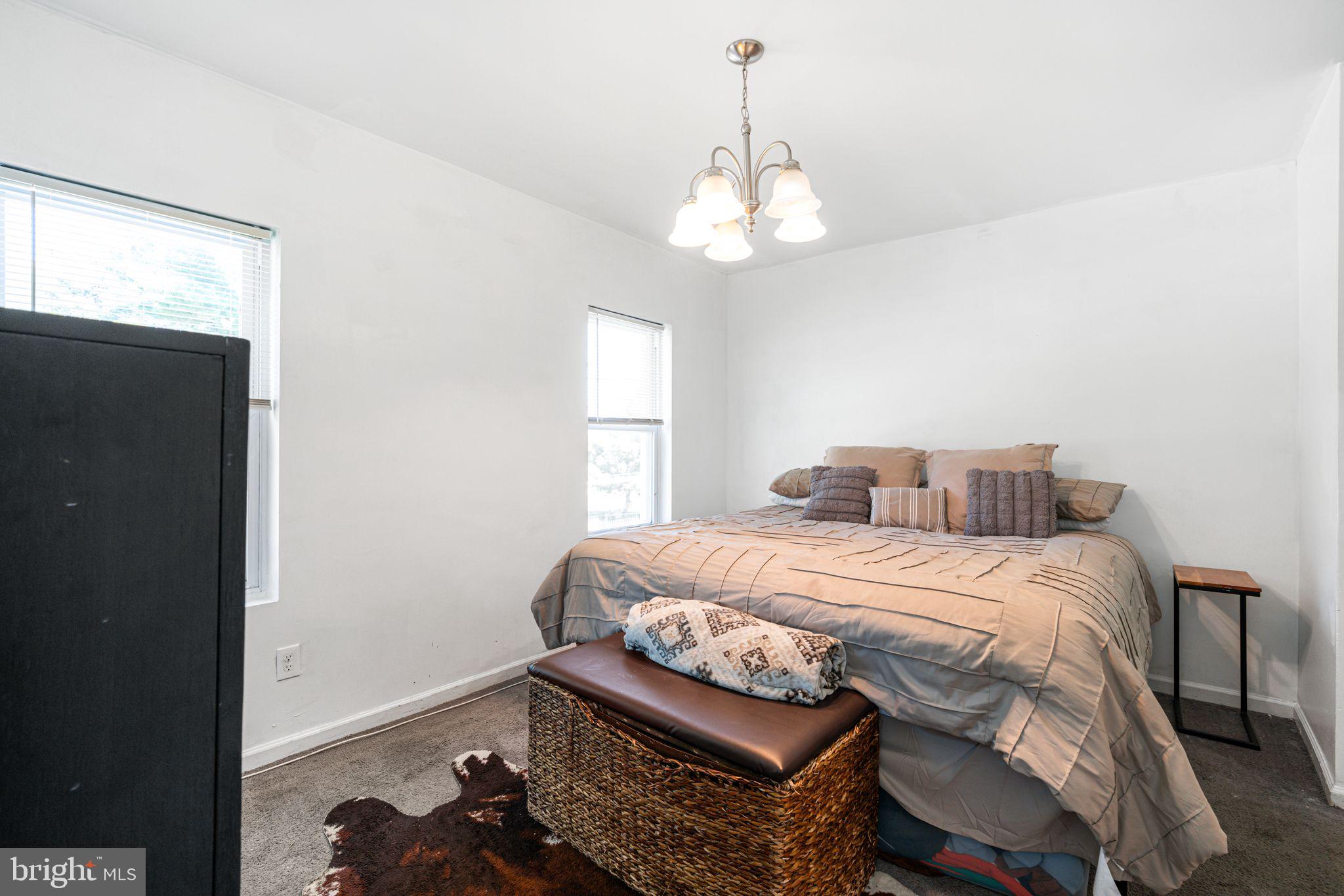 WEST OAK LANE - Residential