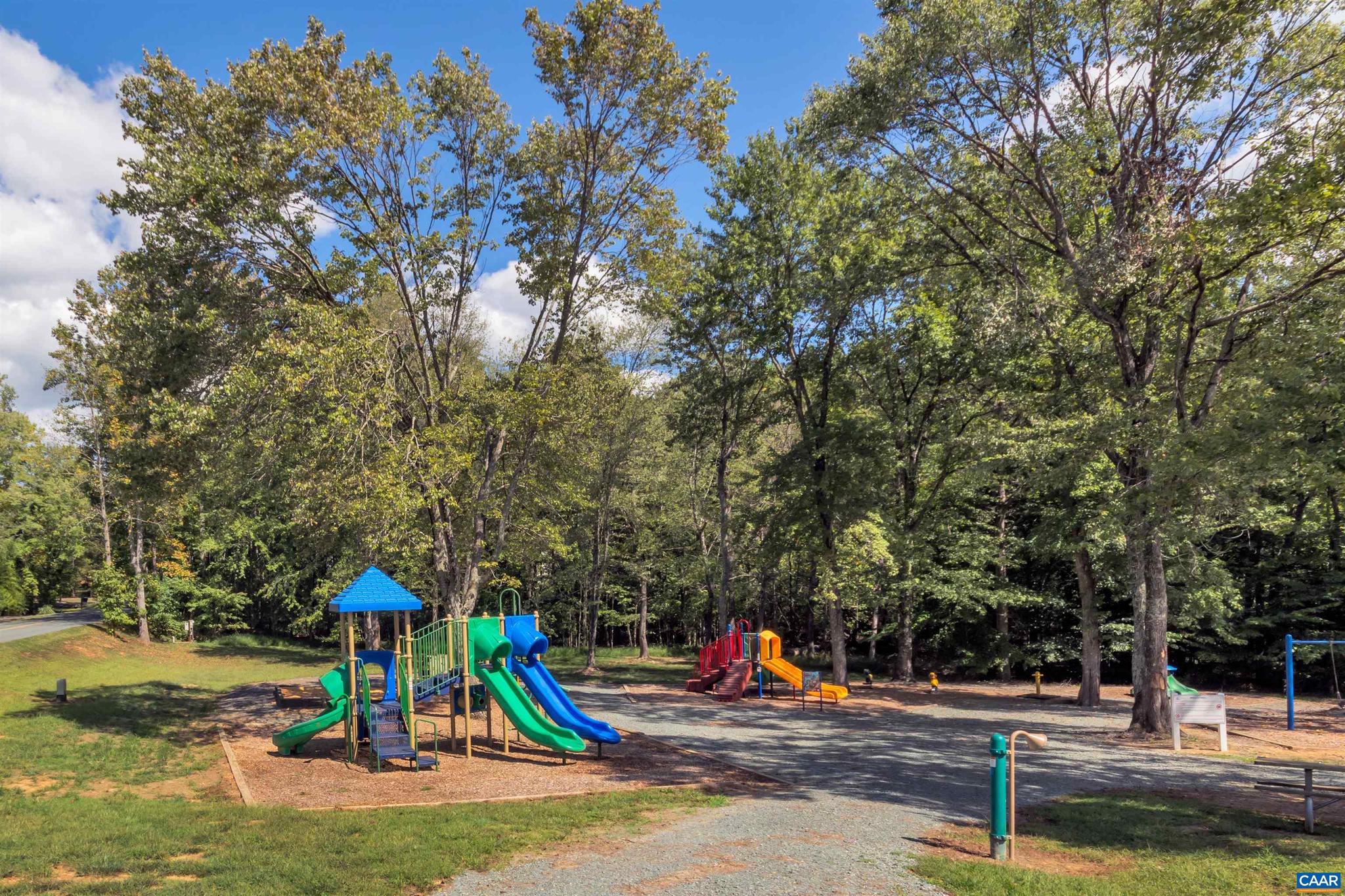 LAKE MONTICELLO - Residential