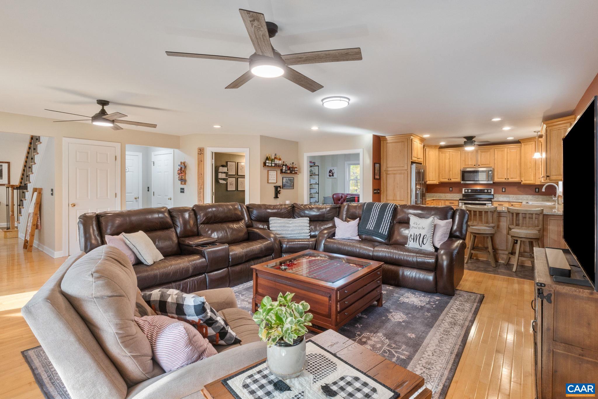 LAKE MONTICELLO - Residential