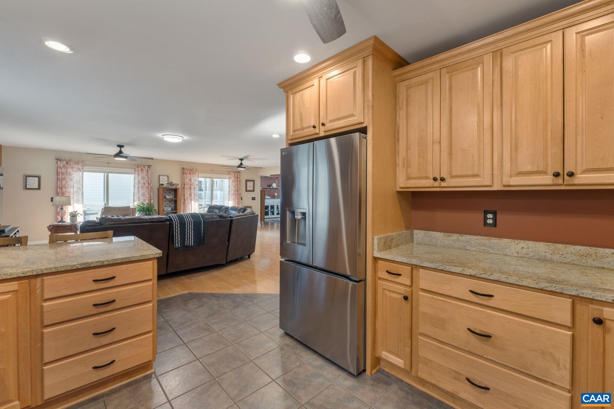 LAKE MONTICELLO - Residential