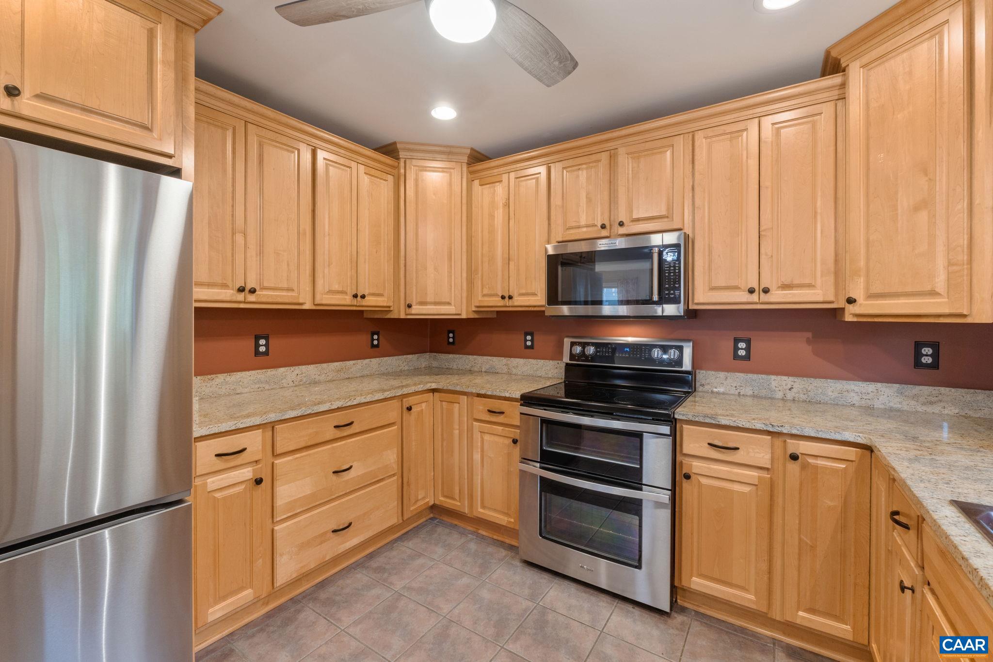 LAKE MONTICELLO - Residential