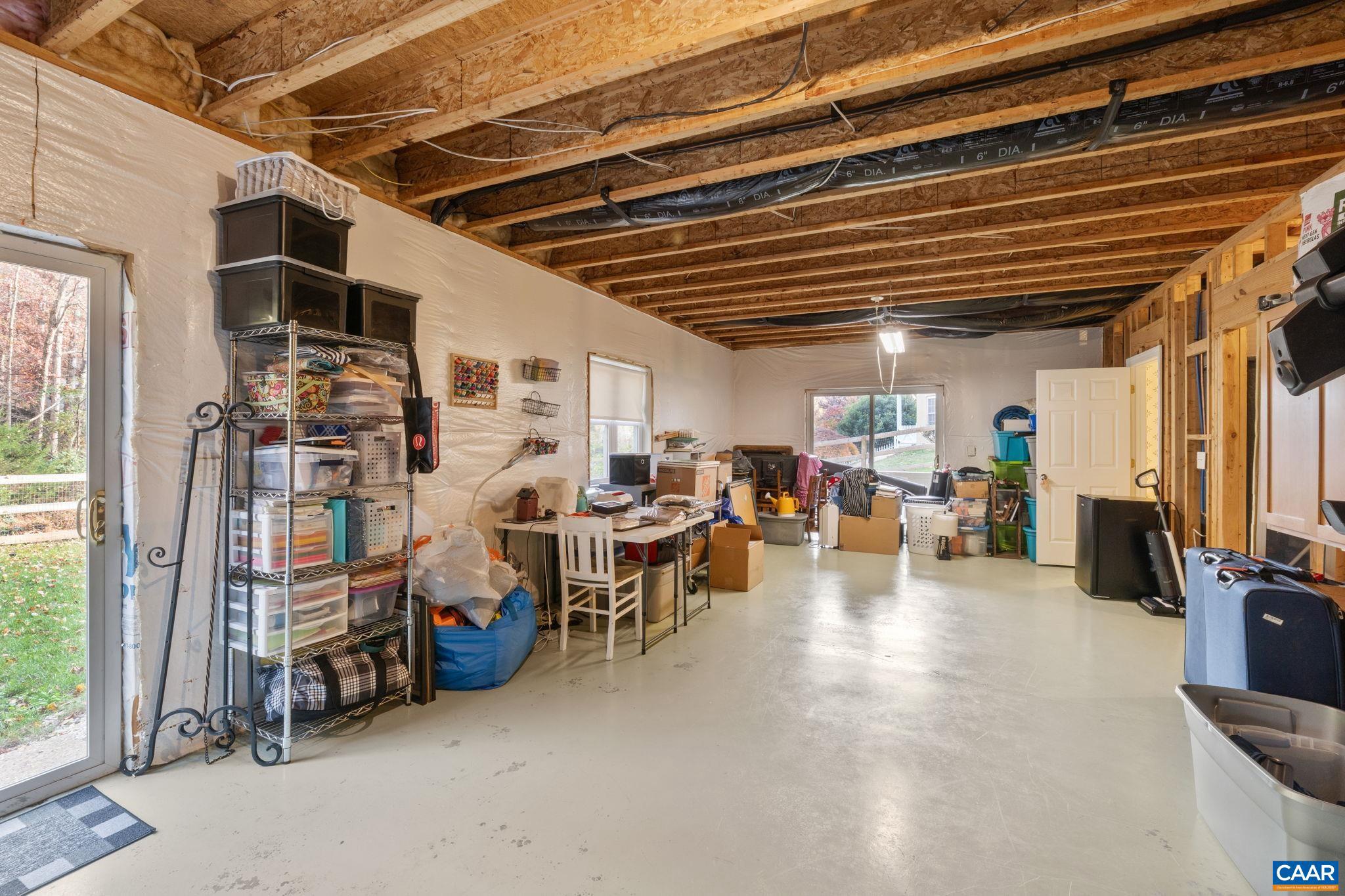 LAKE MONTICELLO - Residential