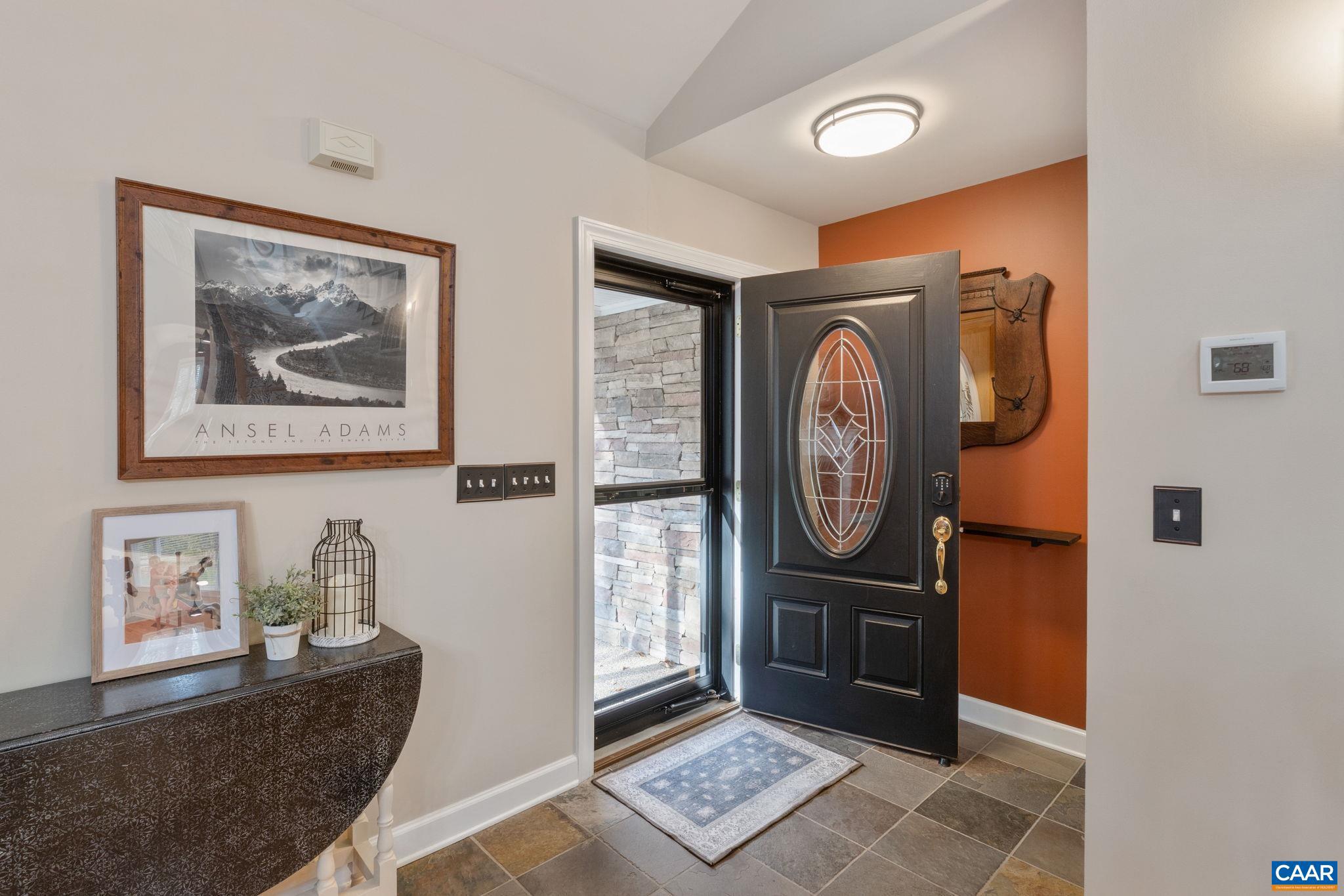 LAKE MONTICELLO - Residential