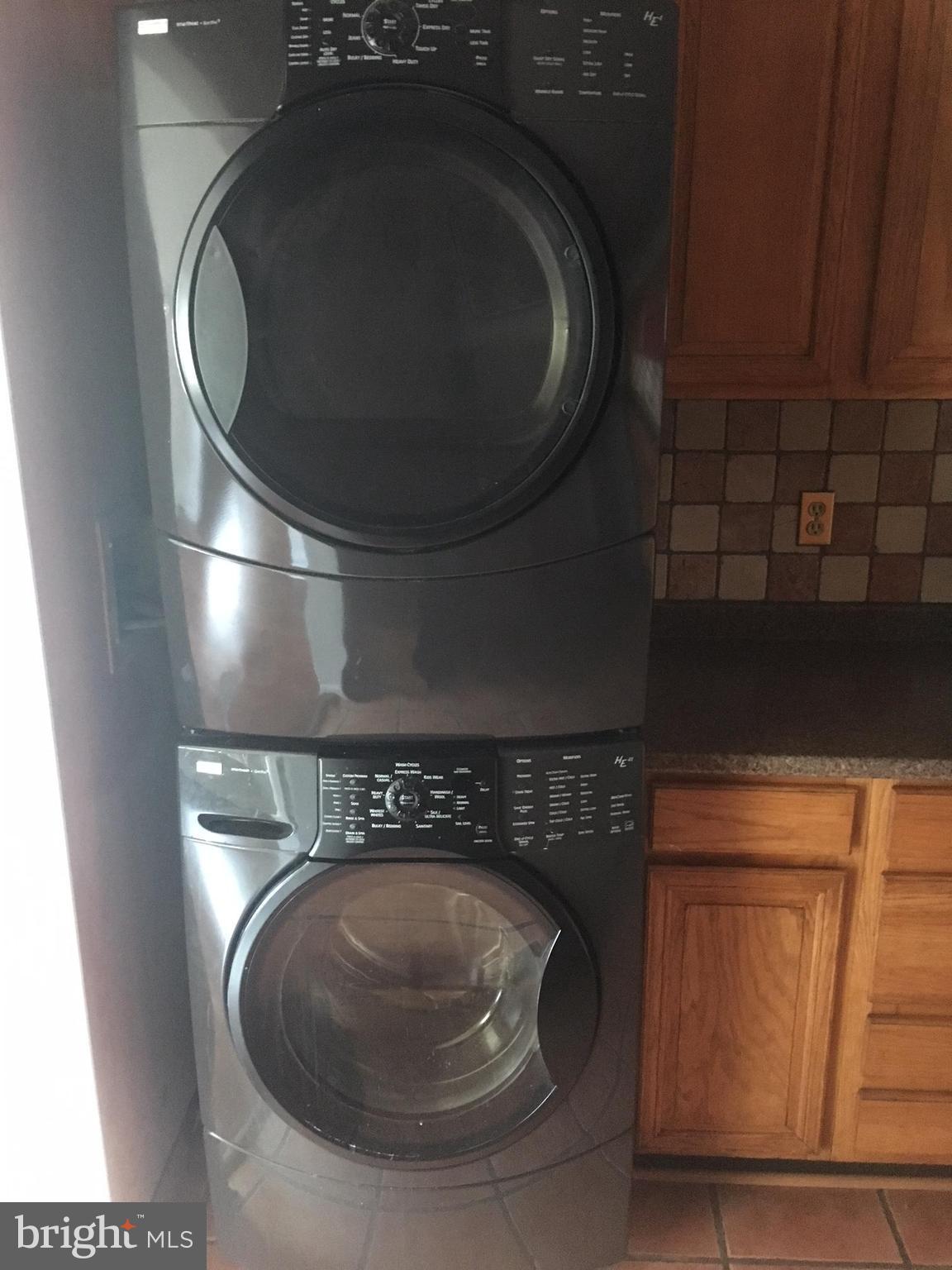 SKYLINE HOUSE - Residential Lease