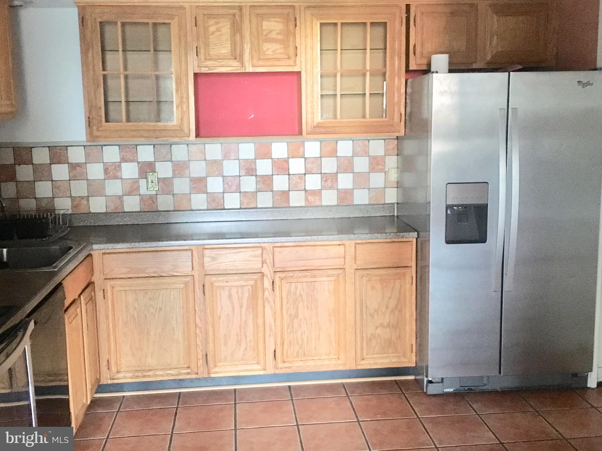 SKYLINE HOUSE - Residential Lease