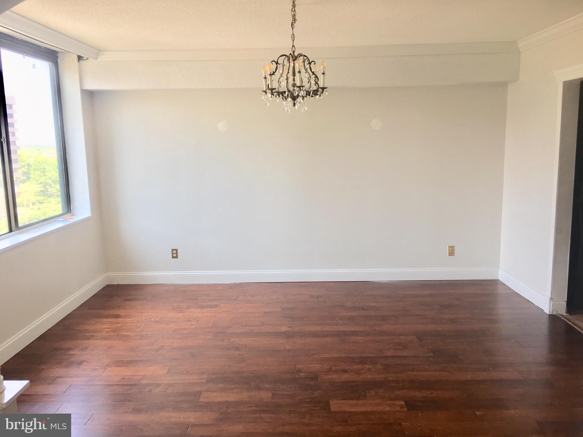 SKYLINE HOUSE - Residential Lease