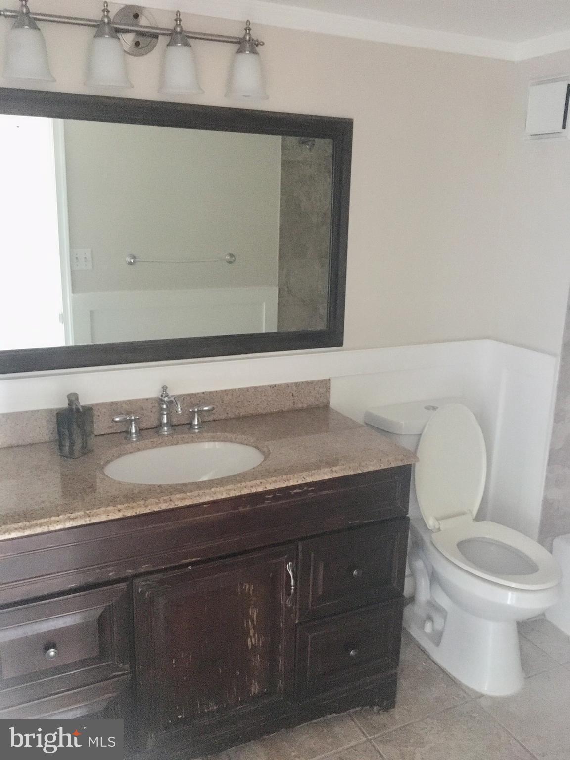 SKYLINE HOUSE - Residential Lease