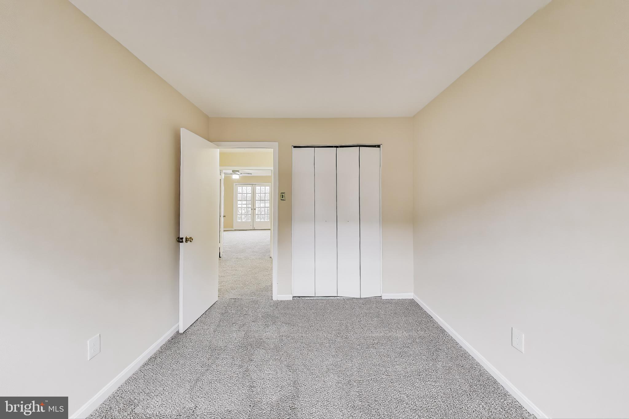 MOUNT VERNON SQUARE - Residential