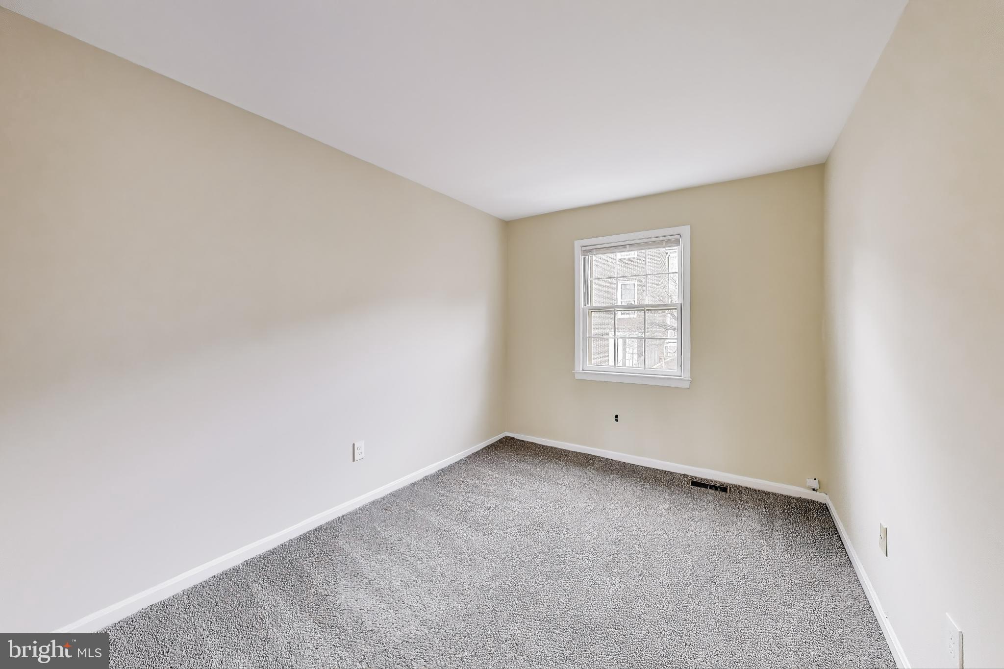 MOUNT VERNON SQUARE - Residential