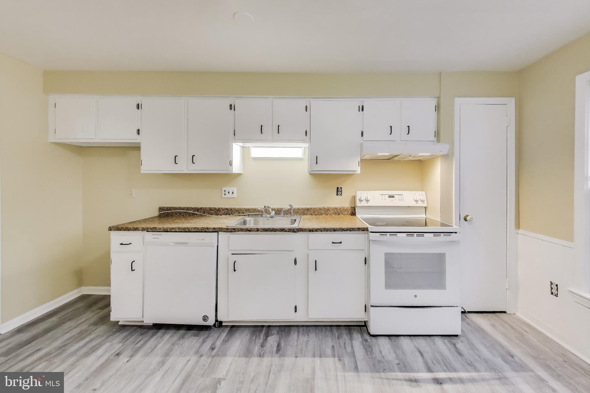 MOUNT VERNON SQUARE - Residential