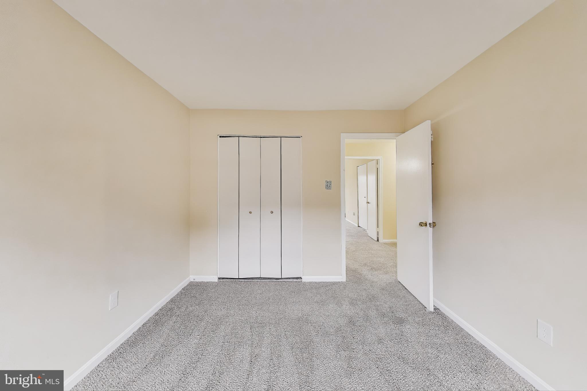 MOUNT VERNON SQUARE - Residential