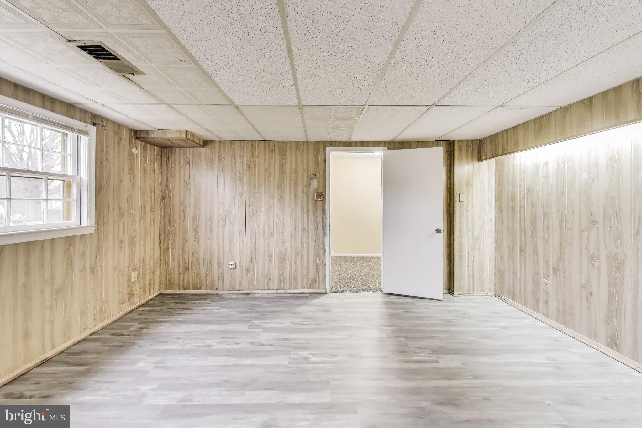 MOUNT VERNON SQUARE - Residential