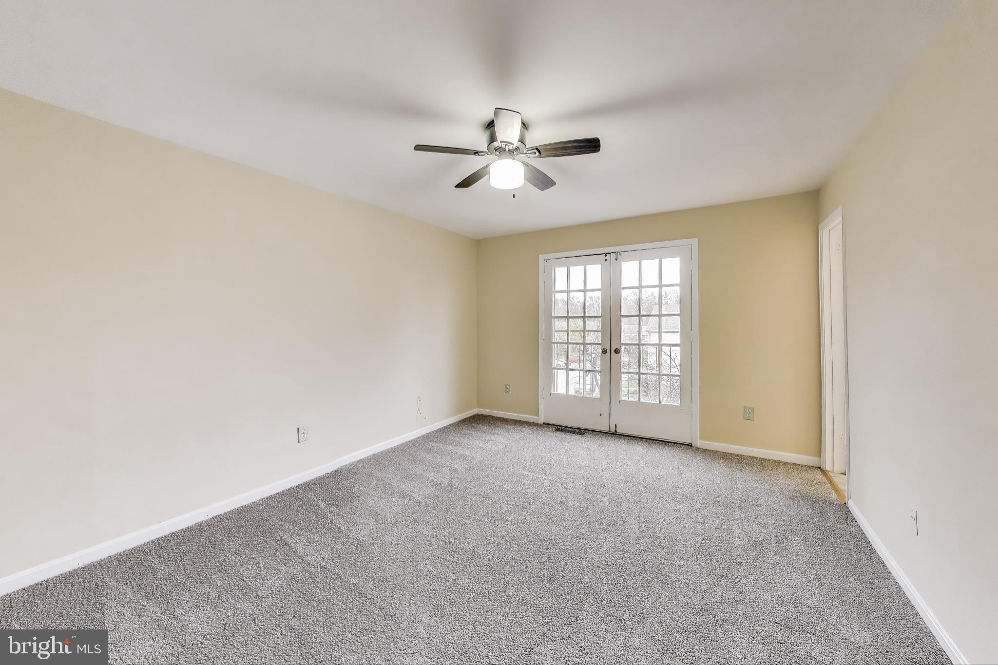 MOUNT VERNON SQUARE - Residential