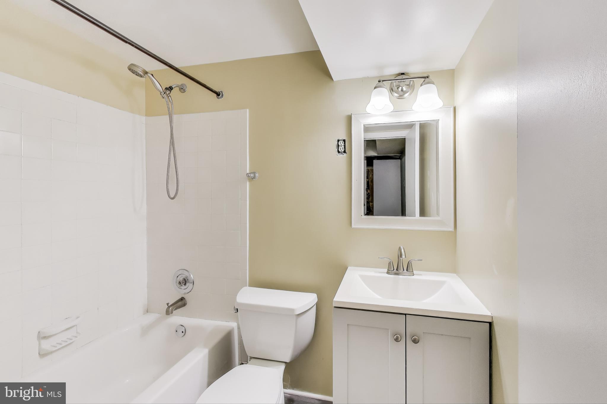 MOUNT VERNON SQUARE - Residential