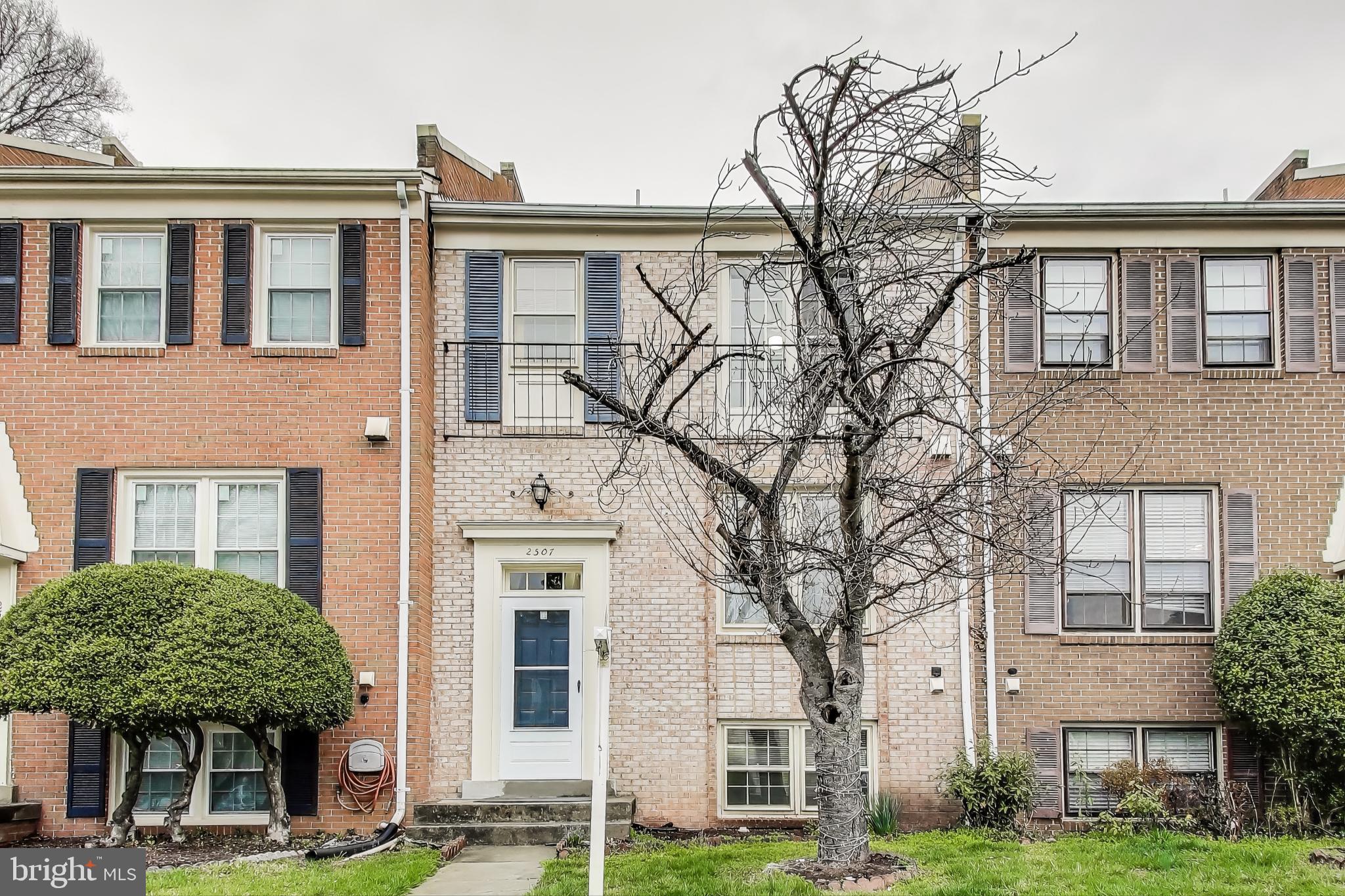 MOUNT VERNON SQUARE - Residential