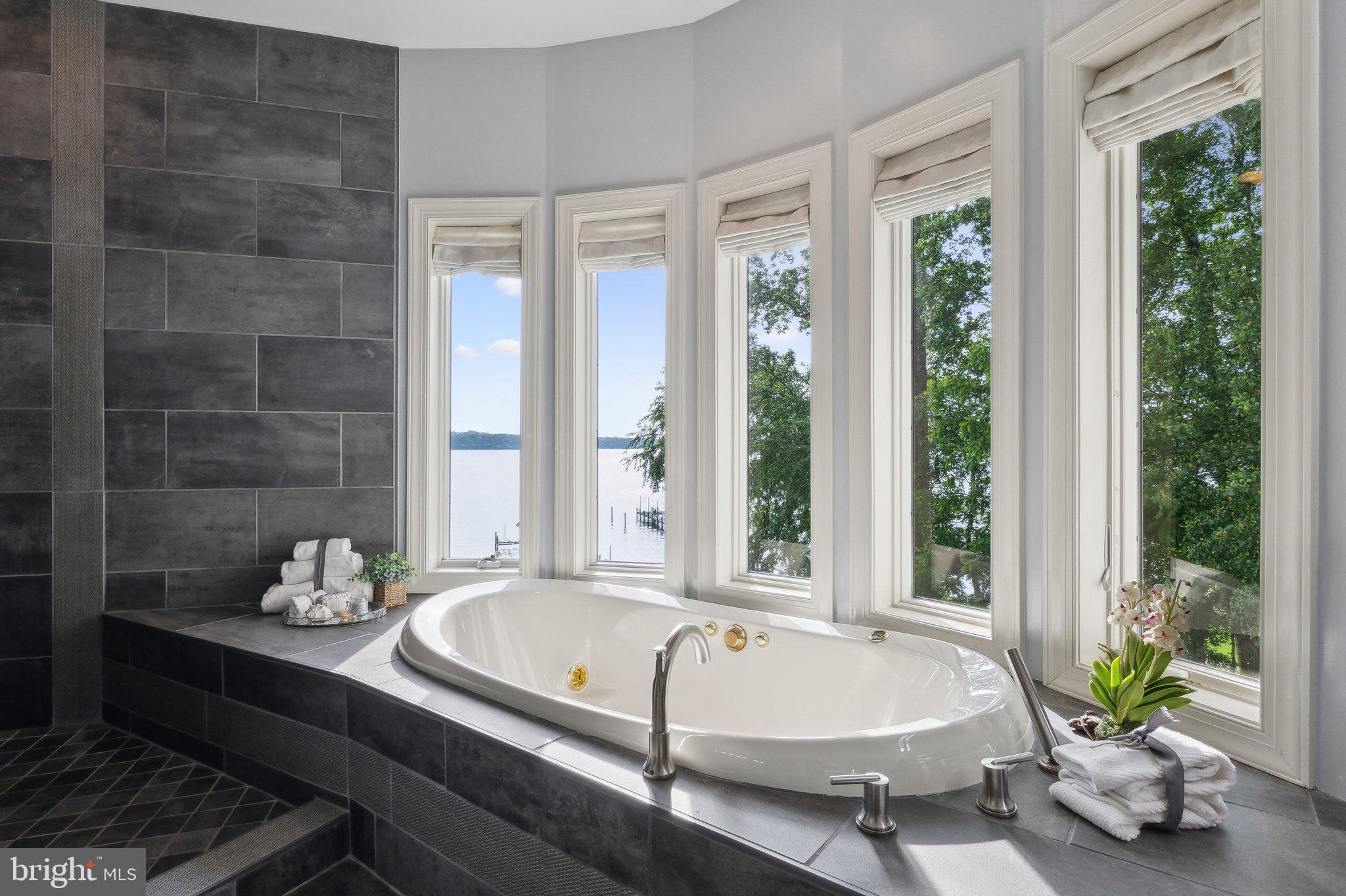 SEVERNA PARK - Residential