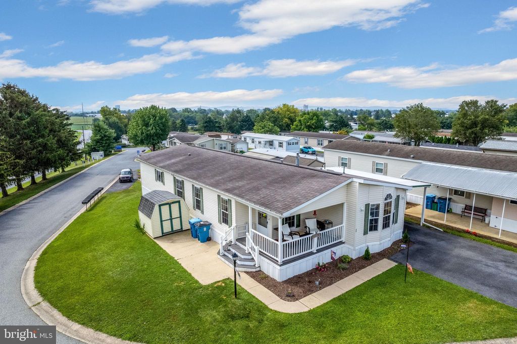 Photo of 62 RIDGEWOOD MNR, MANHEIM, PA 17545 (MLS # PALA2039442)