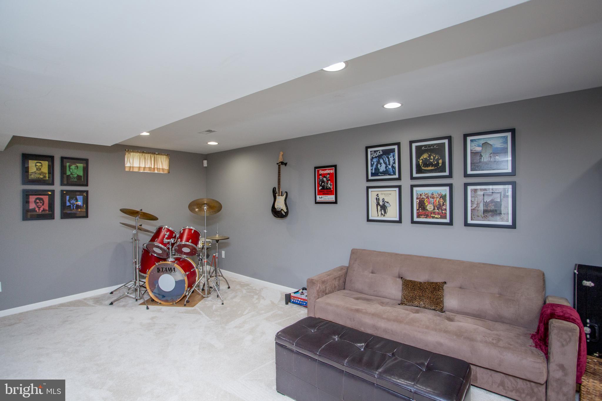 DEERBROOK - Residential