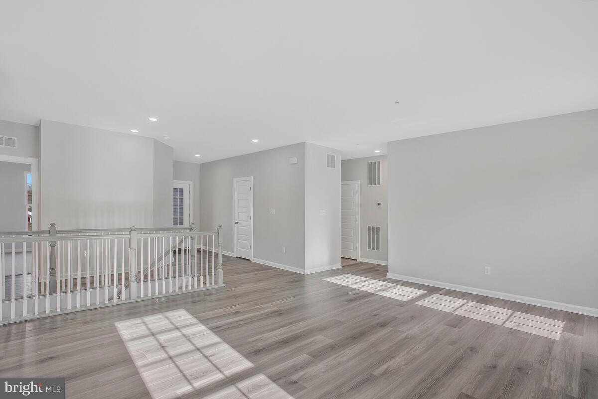 VILLAGES OF SAVANNAH - Residential