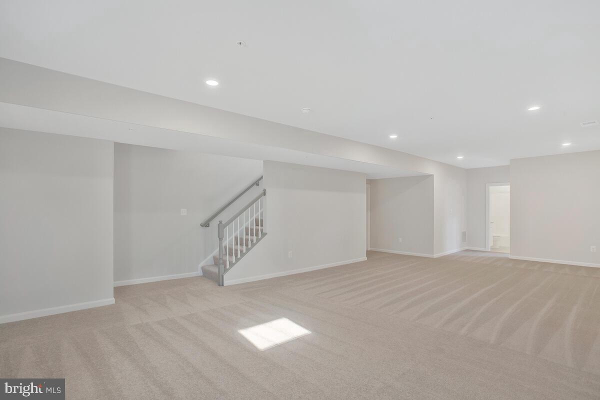 VILLAGES OF SAVANNAH - Residential