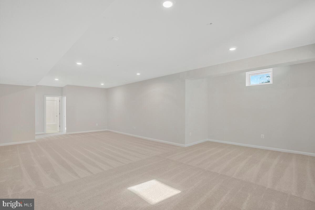 VILLAGES OF SAVANNAH - Residential