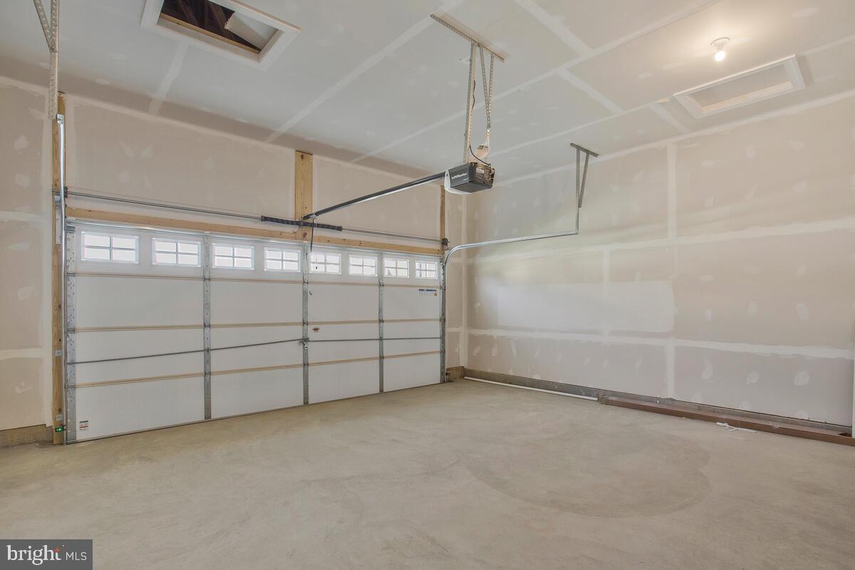 VILLAGES OF SAVANNAH - Residential