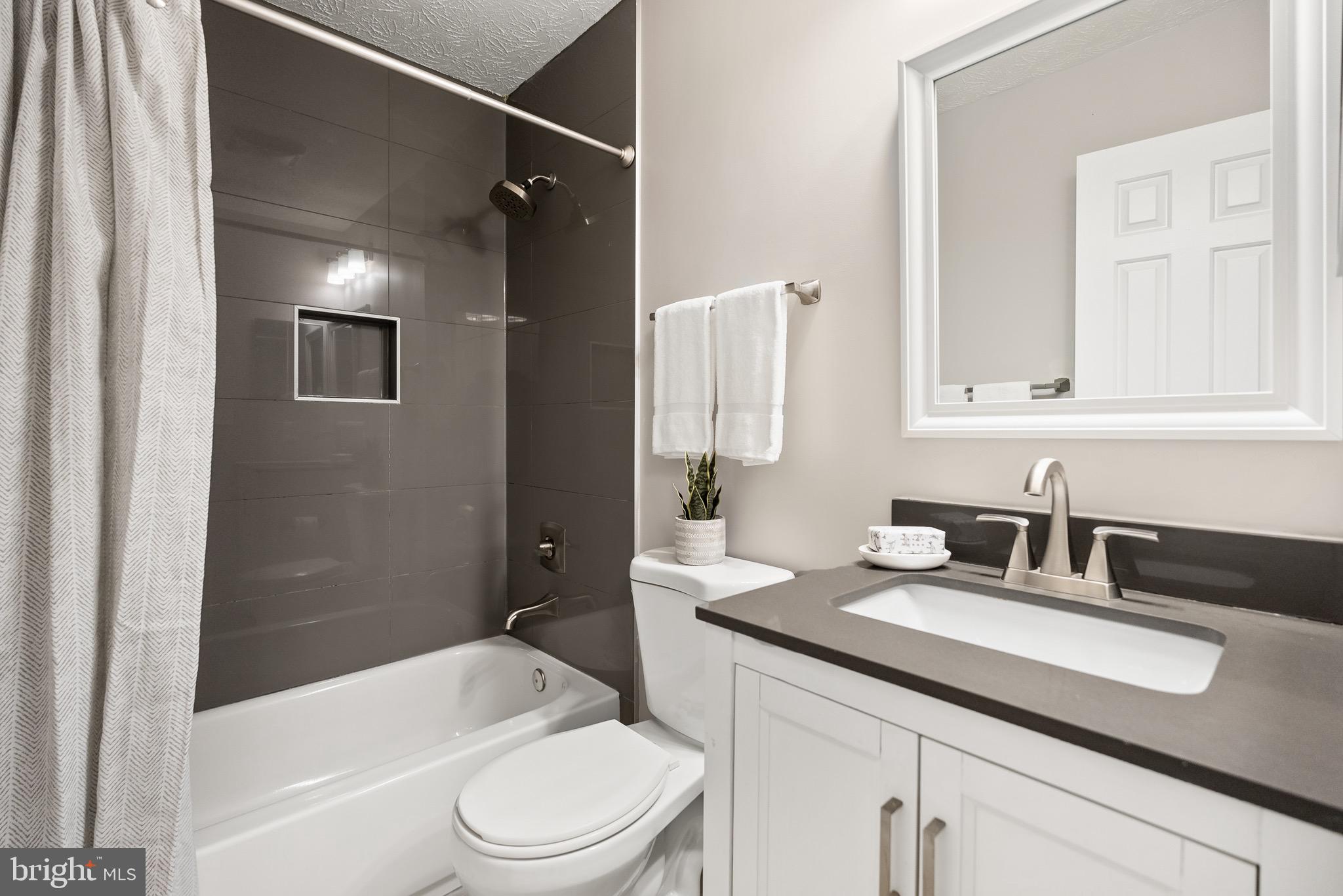 MONTGOMERY MEADOWS - Residential