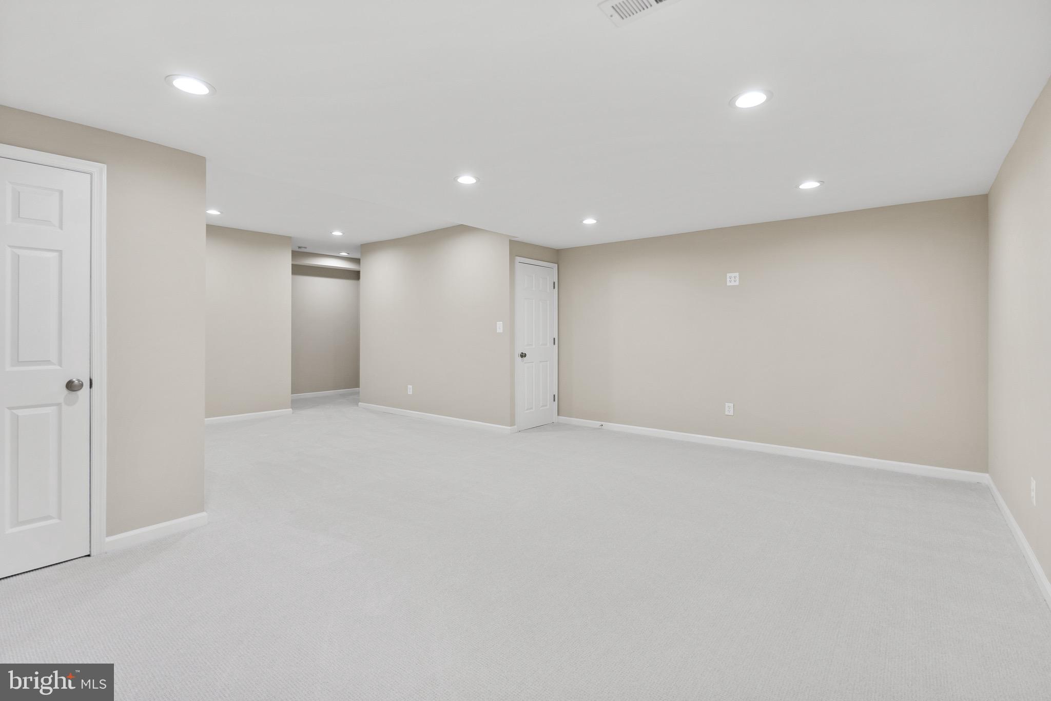 MONTGOMERY MEADOWS - Residential