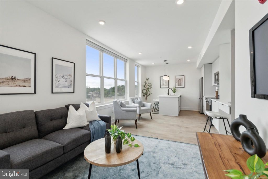 Photo of 139 W Chelten Avenue #407, PHILADELPHIA, PA 19144 (MLS # PAPH2574170)