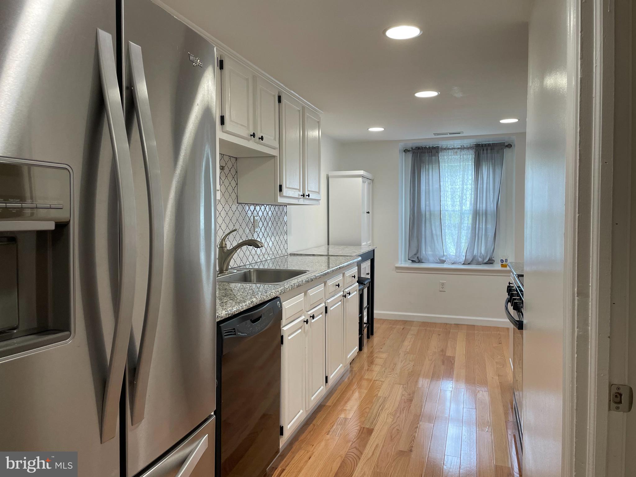 GREEN VALLEY - Residential Lease